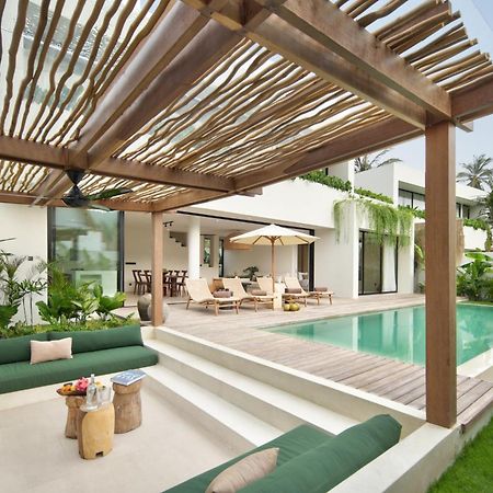 Tias Villas Kuta  Esterno foto